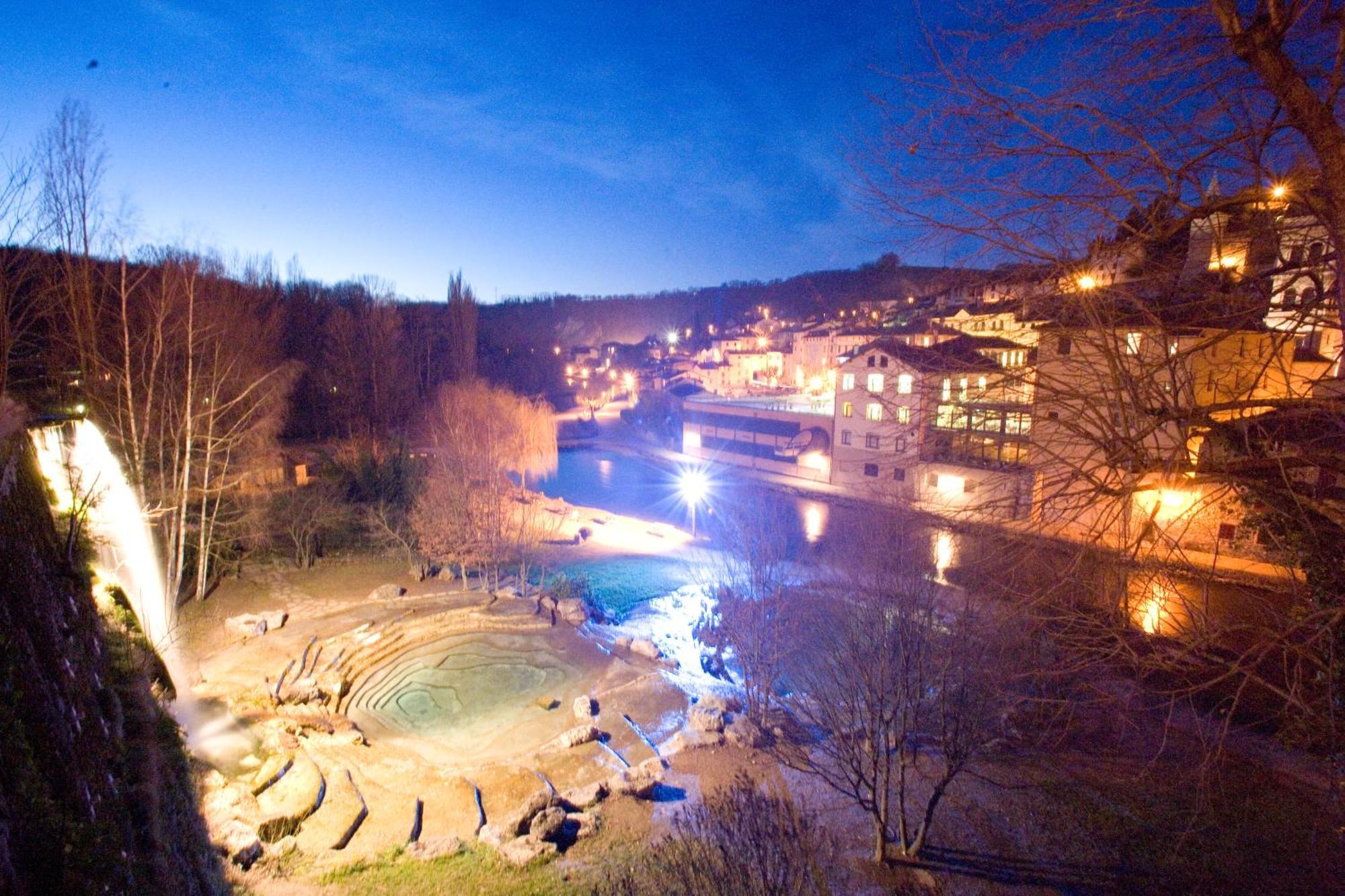 Hotel Du Musee De L'Eau Pont-en-Royans Bagian luar foto
